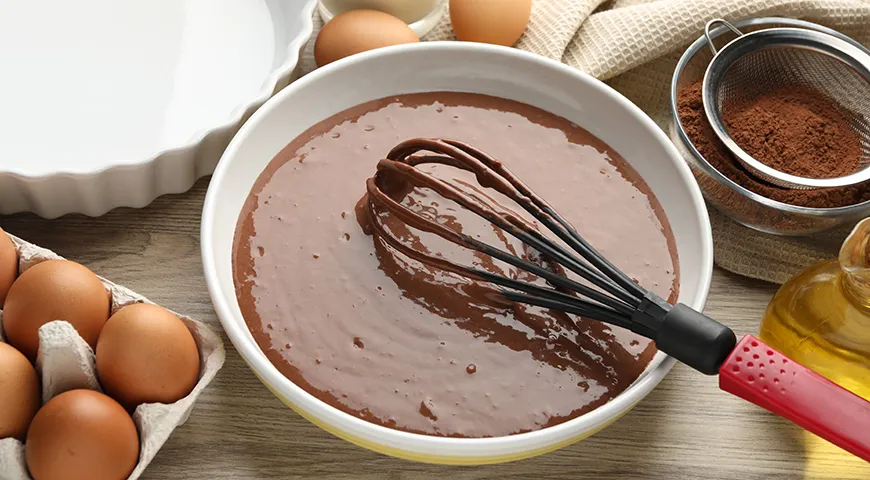 В тесто для шоколадных маффинов добавляют горький шоколад, с содержанием какао-бобов от 70%