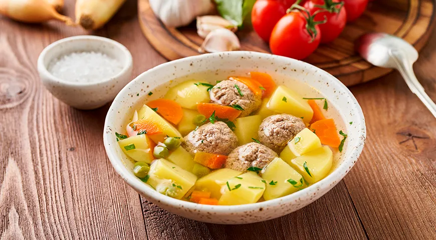 Картофельный суп с фрикадельками