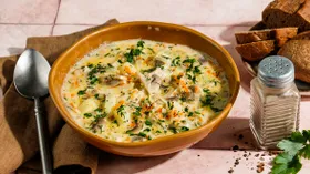 Сырный суп с шампиньонами и вермишелью