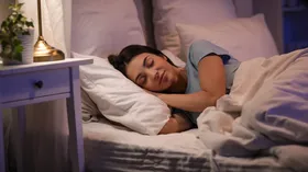 Самый здоровый сон: врач назвал идеальную температуру в спальне