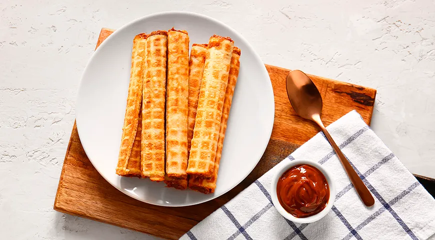 Трубочки со сгущенкой — это источник быстрых углеводов, животных белков и жиров