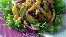 Рецепты с курятиной, салатом и авокадо