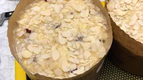 Рецепты с яйцом куриным, ягодами и миндалём