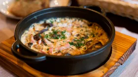 Рецепты с грибами, кисломолочными продуктами и мясной гастрономией