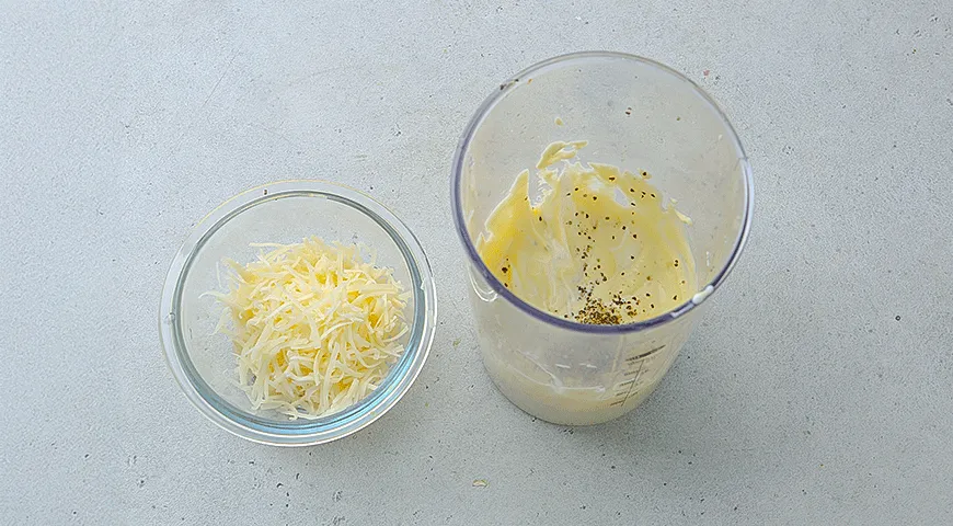 Салат с тунцом и беконом