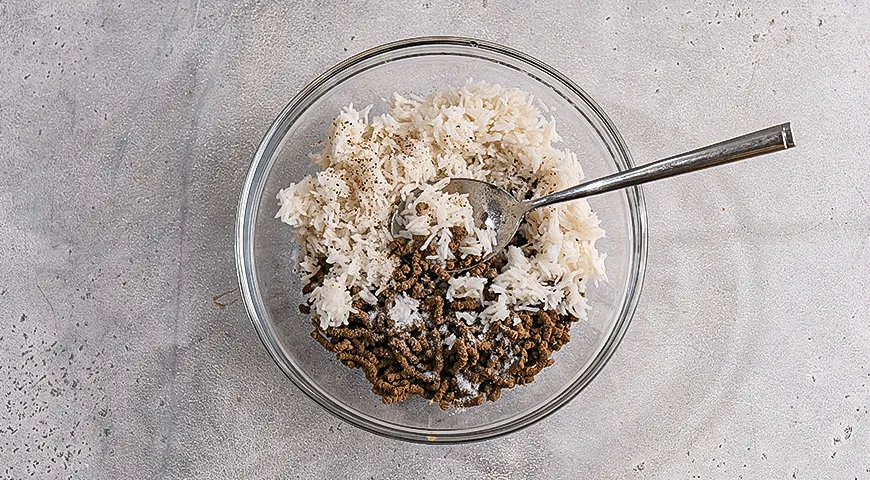 Заливной пирог с печенью и рисом
