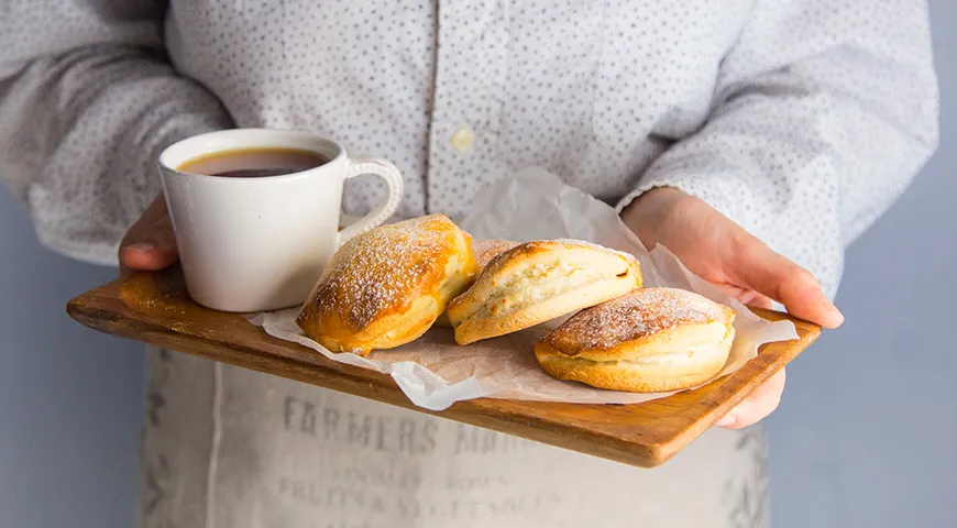 Рецепт вкусных сочников из простого сдобного теста со сметаной 15%