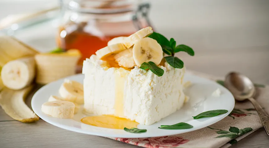 Творожная масса с бананом и медом