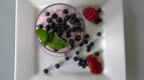 Рецепты с молочной продукцией, клубникой и продукцией пчеловодства