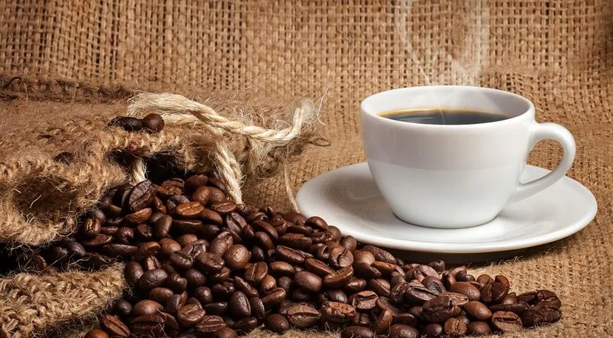 Кофеин способен стать источником как вреда для организма, так и пользы