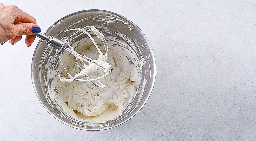 Клубника на гриле с бальзамиком и сливками