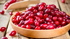 Польза и вред кизила: кому он противопоказан, что из него готовят