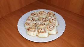 Острые сырные рулетики