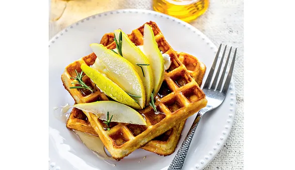 Вафли с грушей и рикоттой