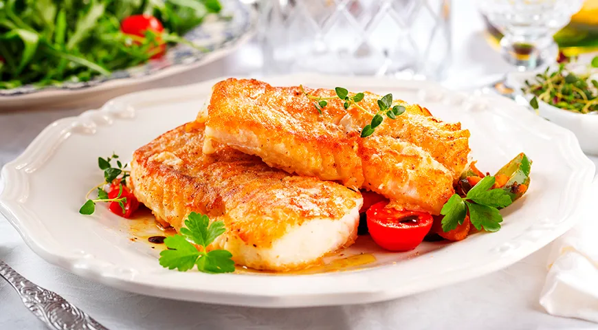 Минтай — идеальный диетический продукт: он нежирный, низкокалорийный, содержит омега-3 и омега-6