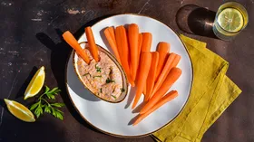 Рецепты с молочной продукцией, фруктами и соусом томатным