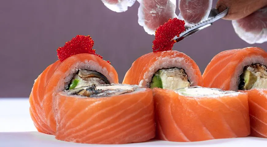 Роллы будущего. Японские роллы настоящие которые едят в Японии. Самые первые роллы в мире. Суши в будущем.
