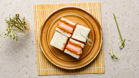 Сандо с вареной колбасой