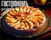 Пирог с фламбированными яблоками