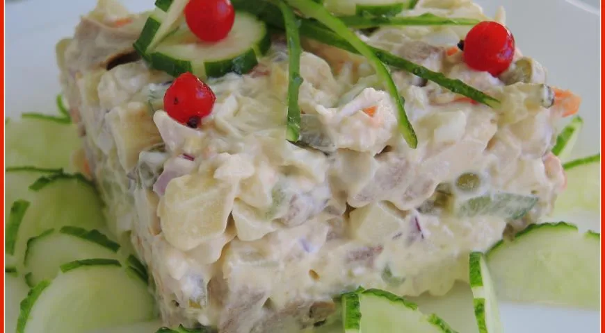 Салат Столичный с курицей и свежим огурцом