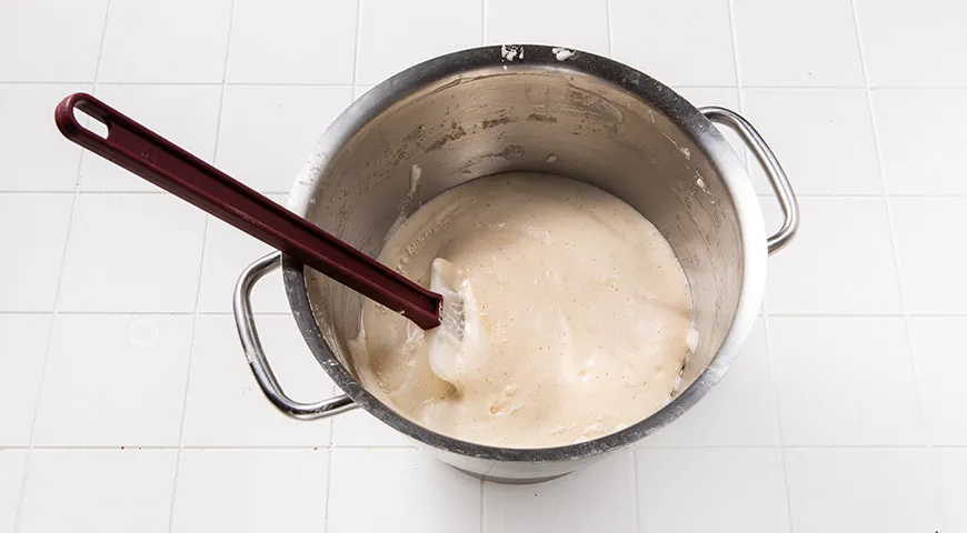 Бисквитный рулет с повидлом