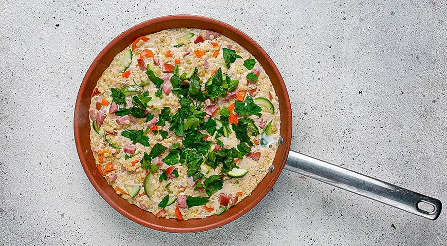 Птитим с балыковой колбасой и овощами