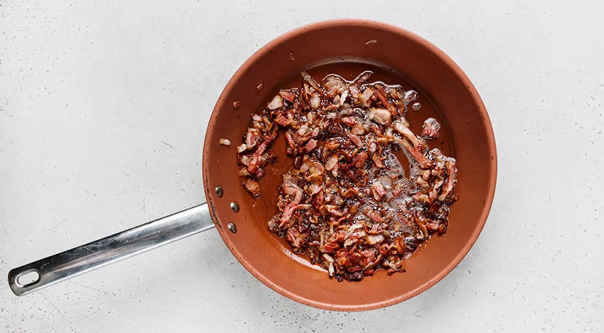 Гороховое пюре с беконом и луком