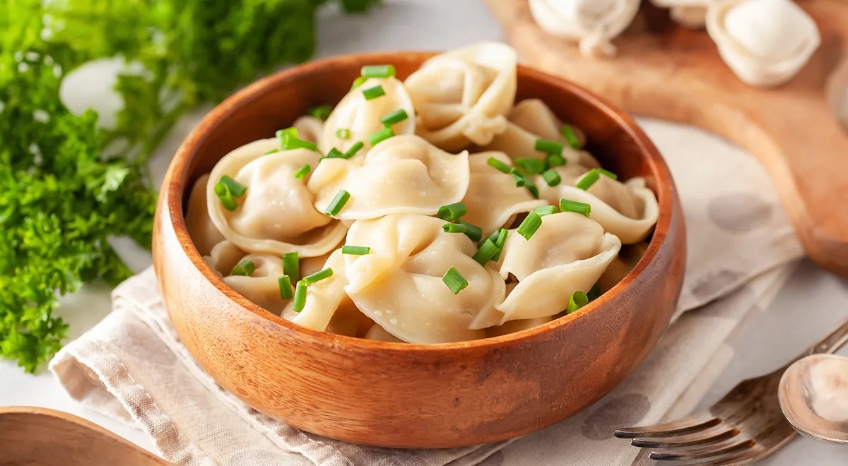 Пельмени с курицей: 4 легких и вкусных рецептов