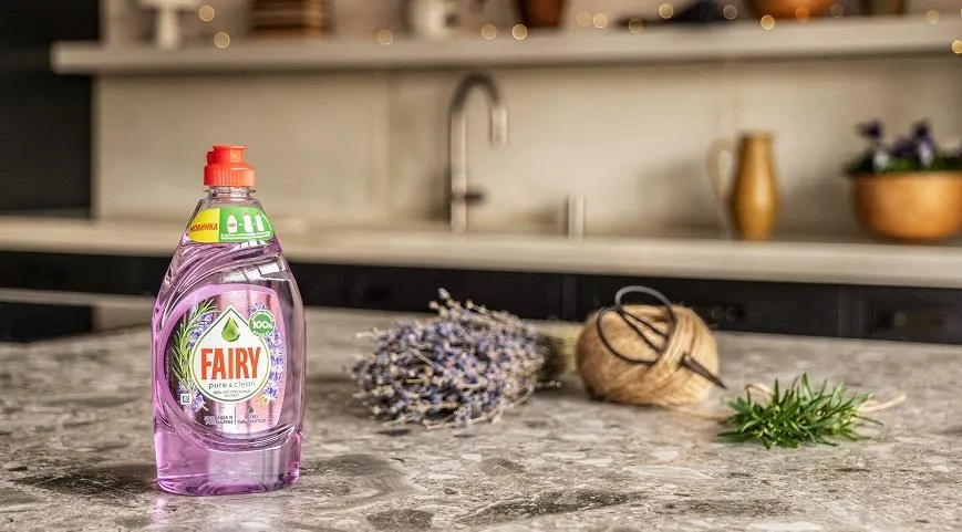 Fairy «Pure & Clean 100 % Натуральные ароматы. Лаванда и розмарин»