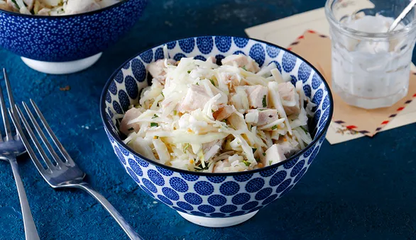 Салат с плавленым сыром и курицей