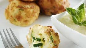 Рецепты с мукой, яйцом и сыром Фета