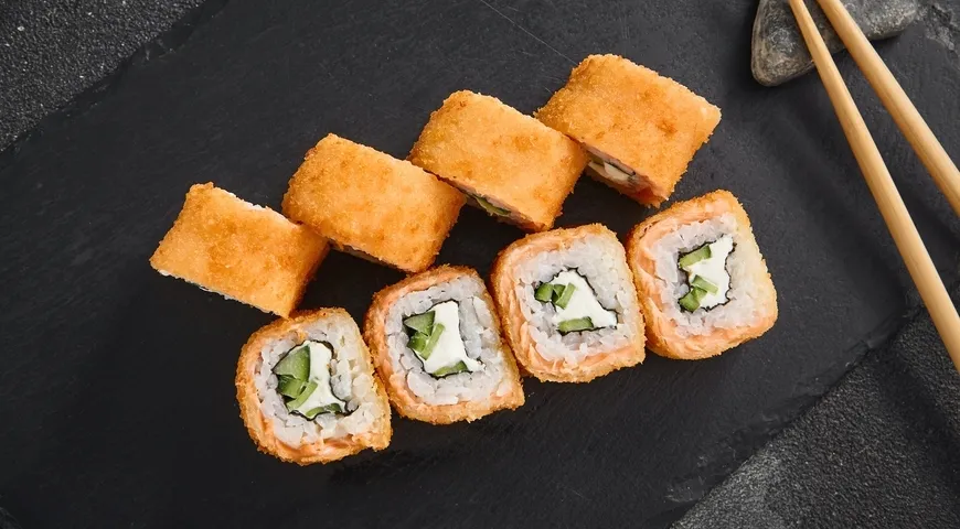 В некоторых ресторанах США и Европы ролл Филвадельфия обжаривают в темпуре