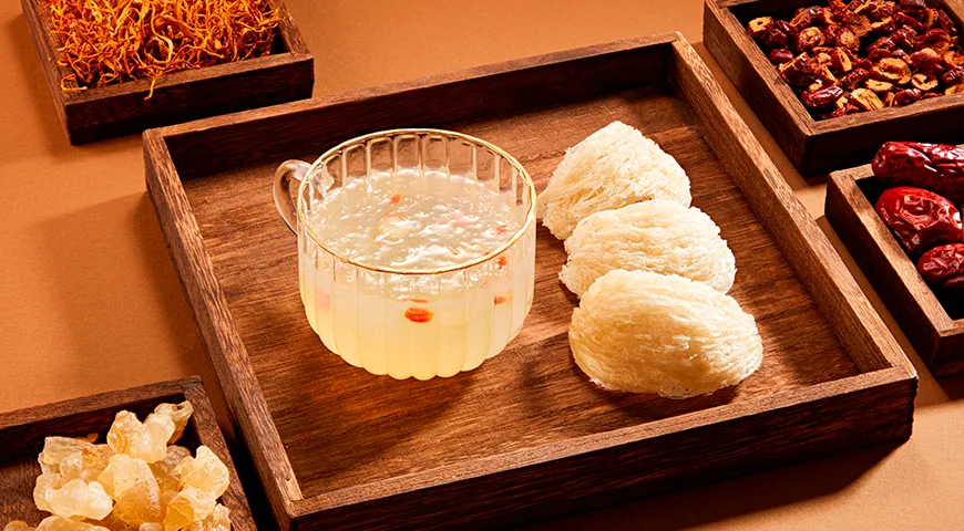 Ласточкины гнезда — источник концентрированного животного белка и биологически активных гликопротеинов, которые имеют относительно низкую аллергенность 