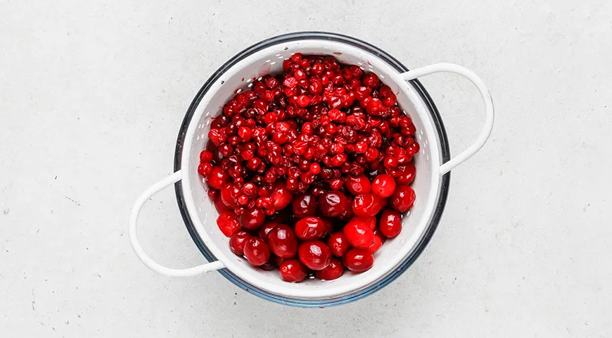 Компот из клюквы и брусники