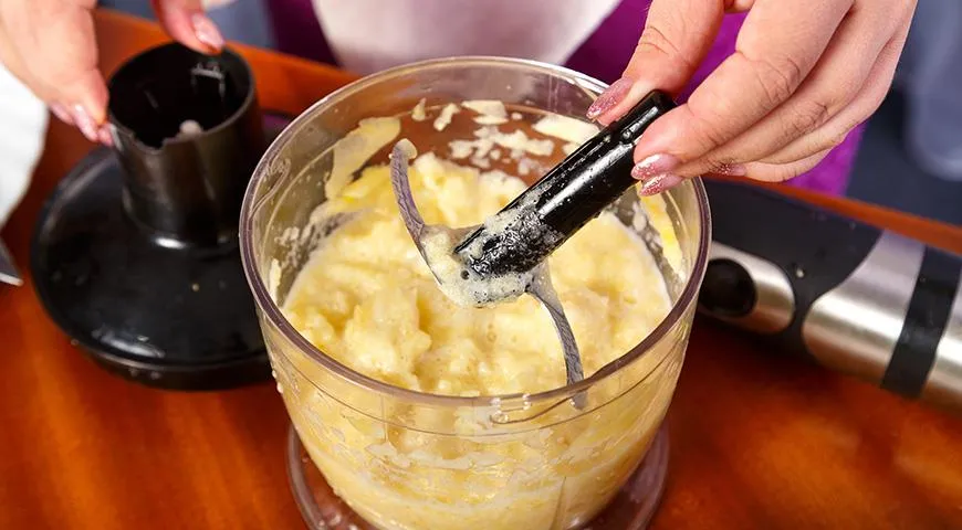 Картофельное пюре, приготовленное в блендере, теряет правильную консистенцию и становится невкусным