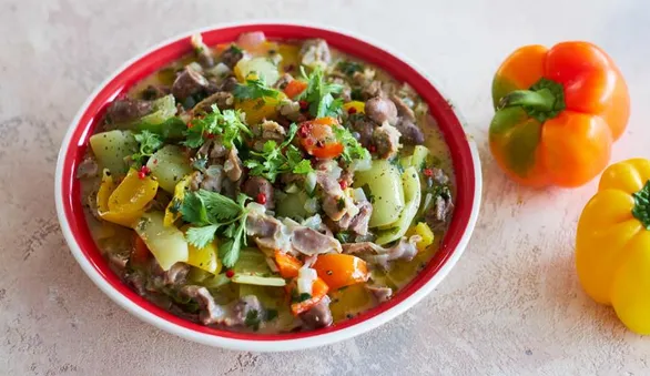 Сладкий перец, томленный с потрошками