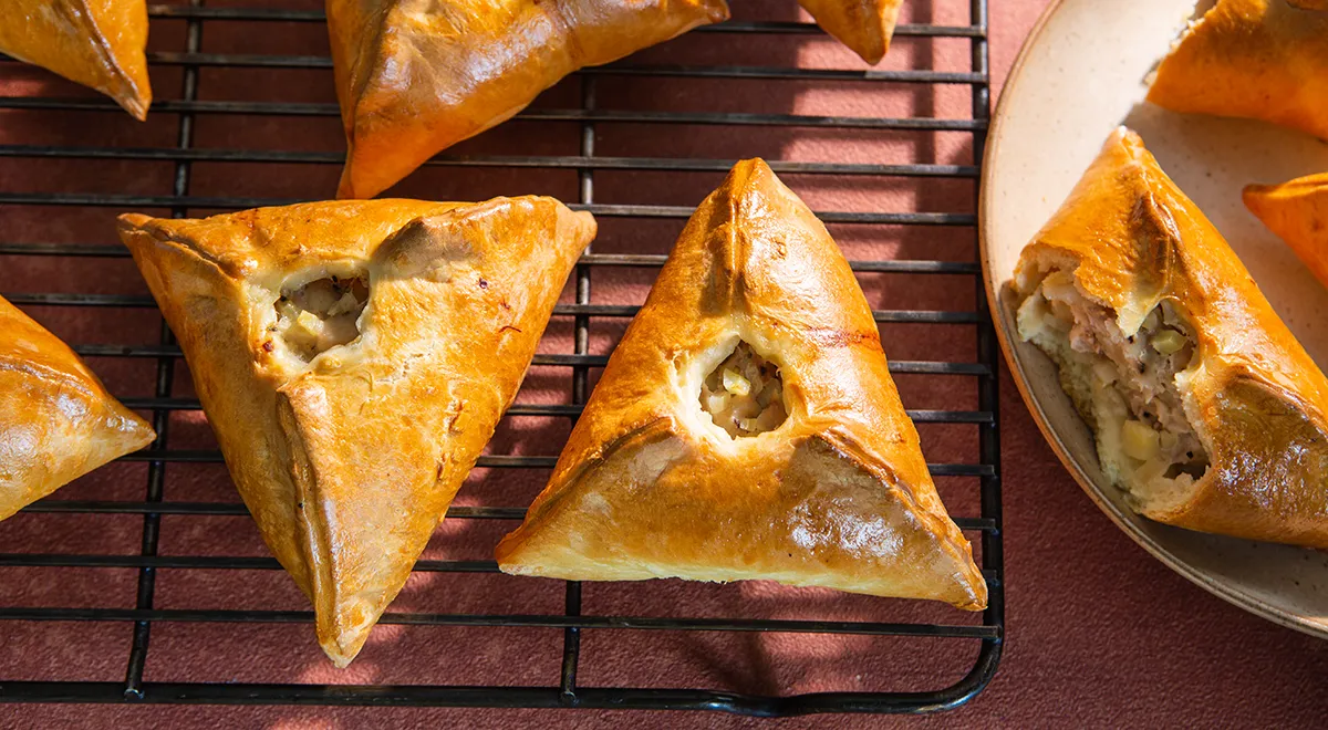 Треугольники с курицей и картошкой (эчпочмаки)