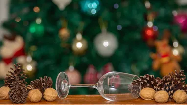 Диетолог предложила полезную альтернативу шампанскому: чем заменить алкоголь на Новый год