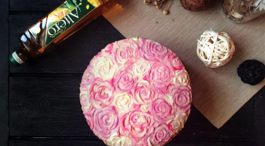 Вкуснейший ягодный торт, назовём его, пожалуй, “Розовые грёзы”