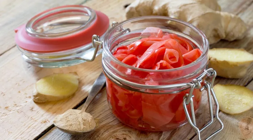 В маринованном имбире концентрация полезных веществ ниже, чем в свежем или молотом 