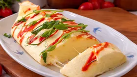 Приготовить омлет поможет пакет: поделились вирусным рецептом