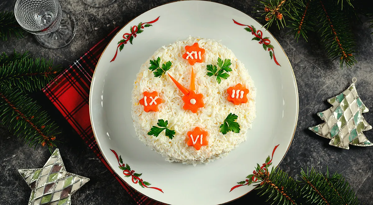 Салат «Новогодние часы»