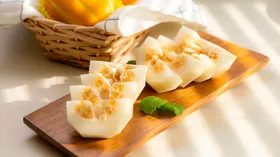 Нельзя есть дыню с мясом и «молочкой»: врачи объяснили, чем это грозит