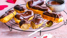 Эклеры с молоком