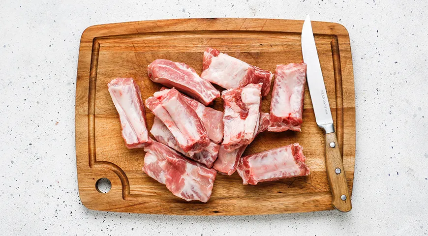 Свиные ребра в пиве