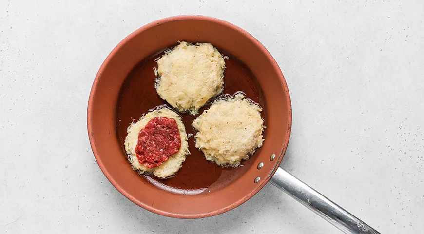 Драники с мясом