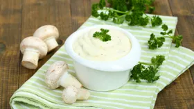 Грибной соус с чесноком