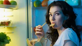 Синдром ночной еды: что делать, если ночью очень хочется есть