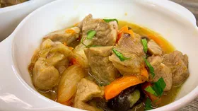 Тушеное мясо с черносливом