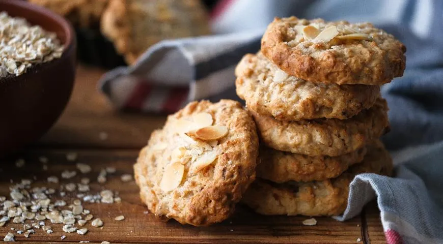 Печенье с курагой и йогуртом